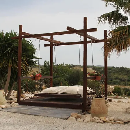 Serenita Noto