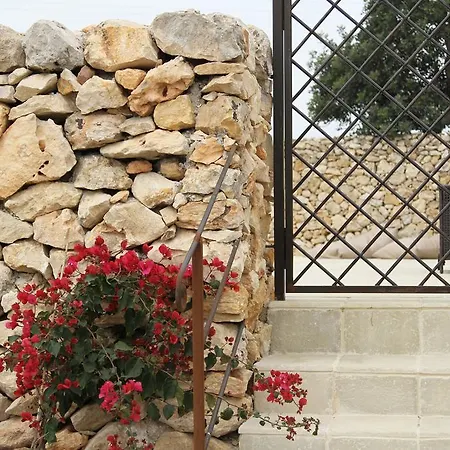 Serenita * Noto